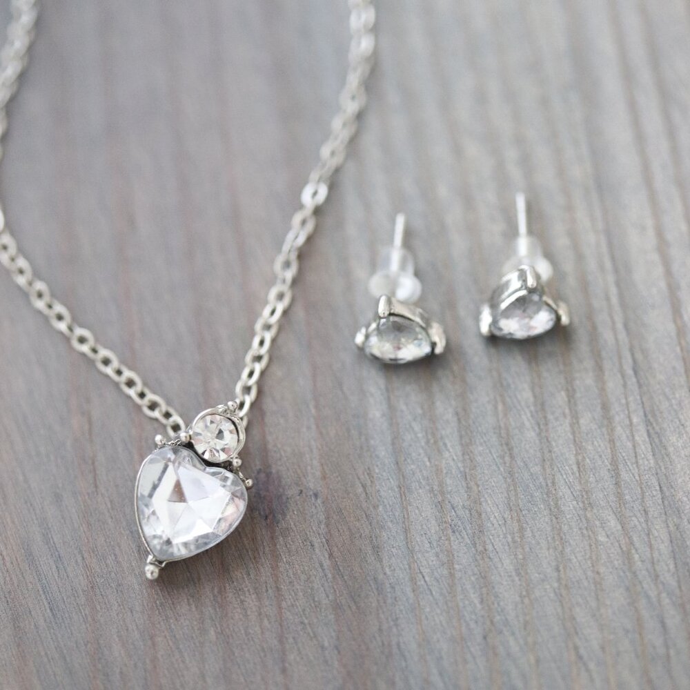 Necklace/Earrings Jewelry Sets Clear Heart Style Silver with Rhinestones